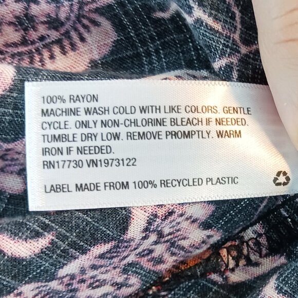 #53 3/$18 - Ava & Viv Black/Pink Short Sleeve Top Size 2X - Picture 5 of 6